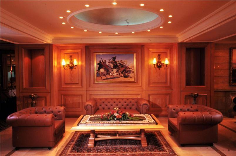 Grand Hotel