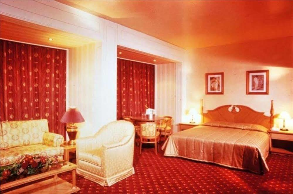 Hotel Grand